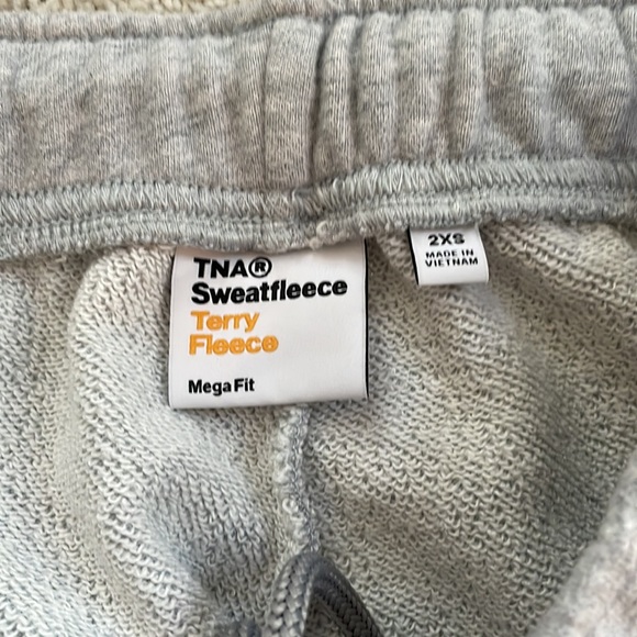 Aritzia Mega Terry Fleece Sweatpant - Picture 3 of 6